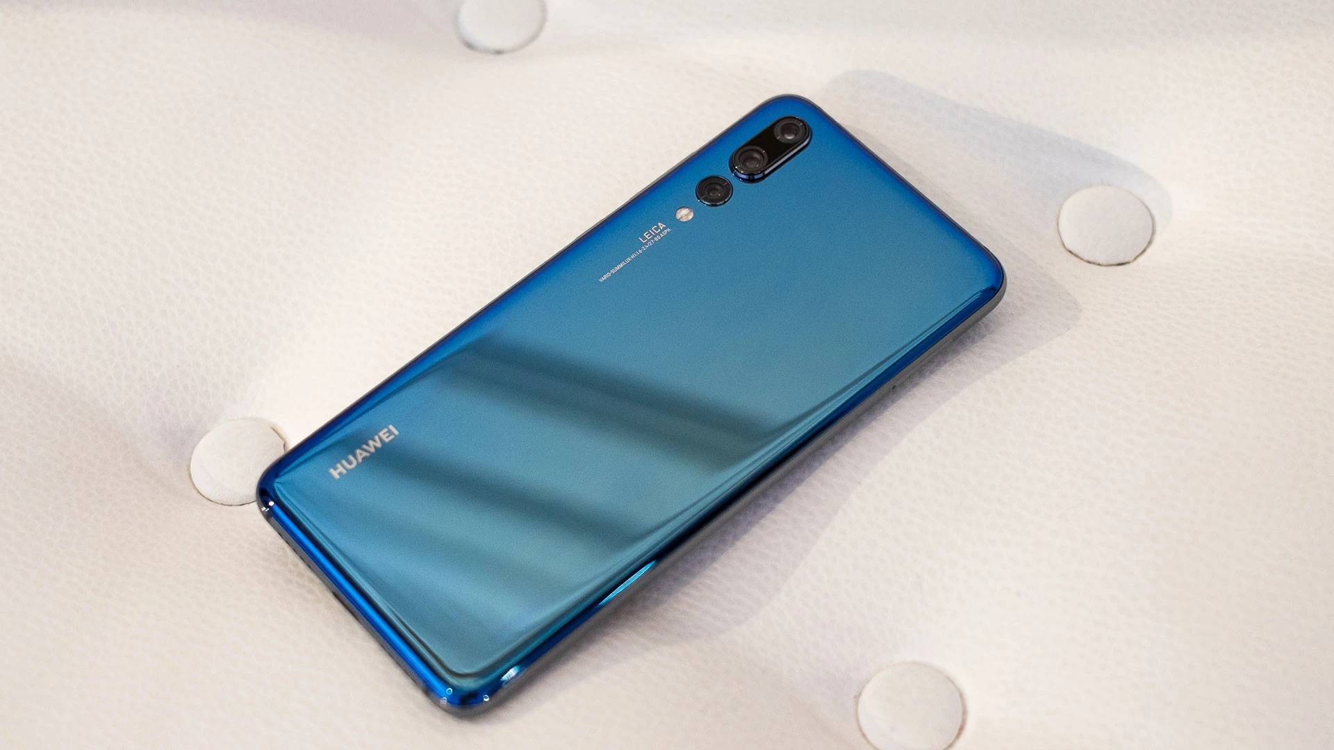 Корпуса смартфонов: какой материал надежнее 2